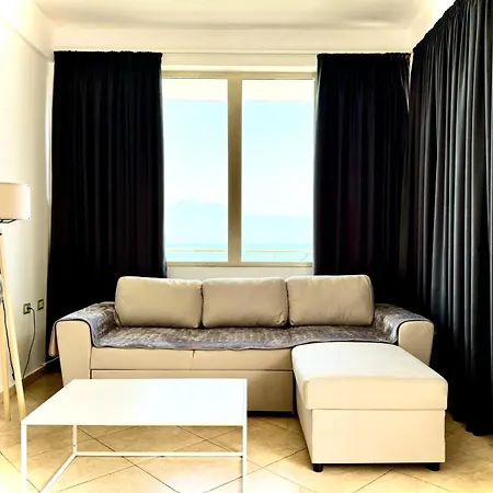 فندق مبيت وإفطار Rahmi & Veli Dervishaj Radhimë