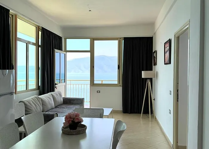 Bed and Breakfast Rahmi & Veli Dervishaj 3*