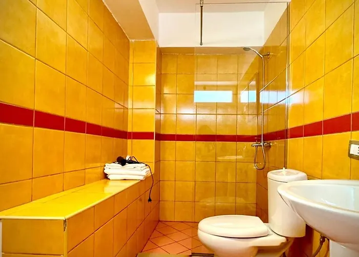 Rahmi & Veli Dervishaj Bed and Breakfast Radhimë